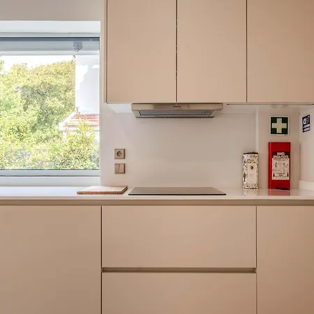 Liiiving In - Foz Garden House 3 Bdr * Oporto